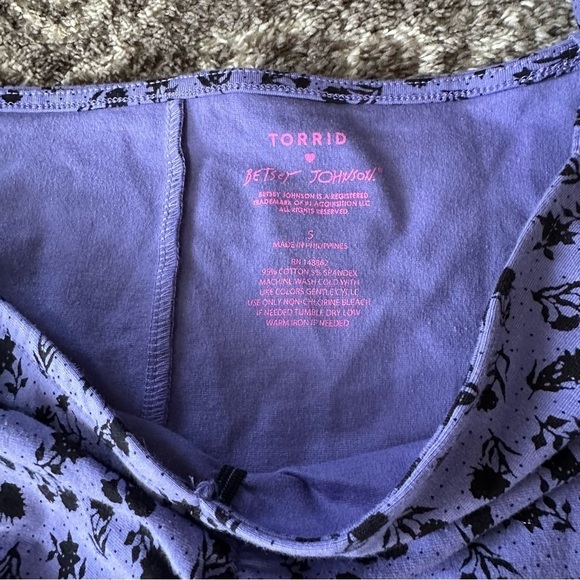 NWT Torrid Betsey Johnson Mini Foxy Ruched Dress Purple Floral - Picture 6 of 7